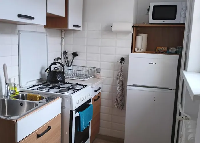 Ivona Grabiszynska *